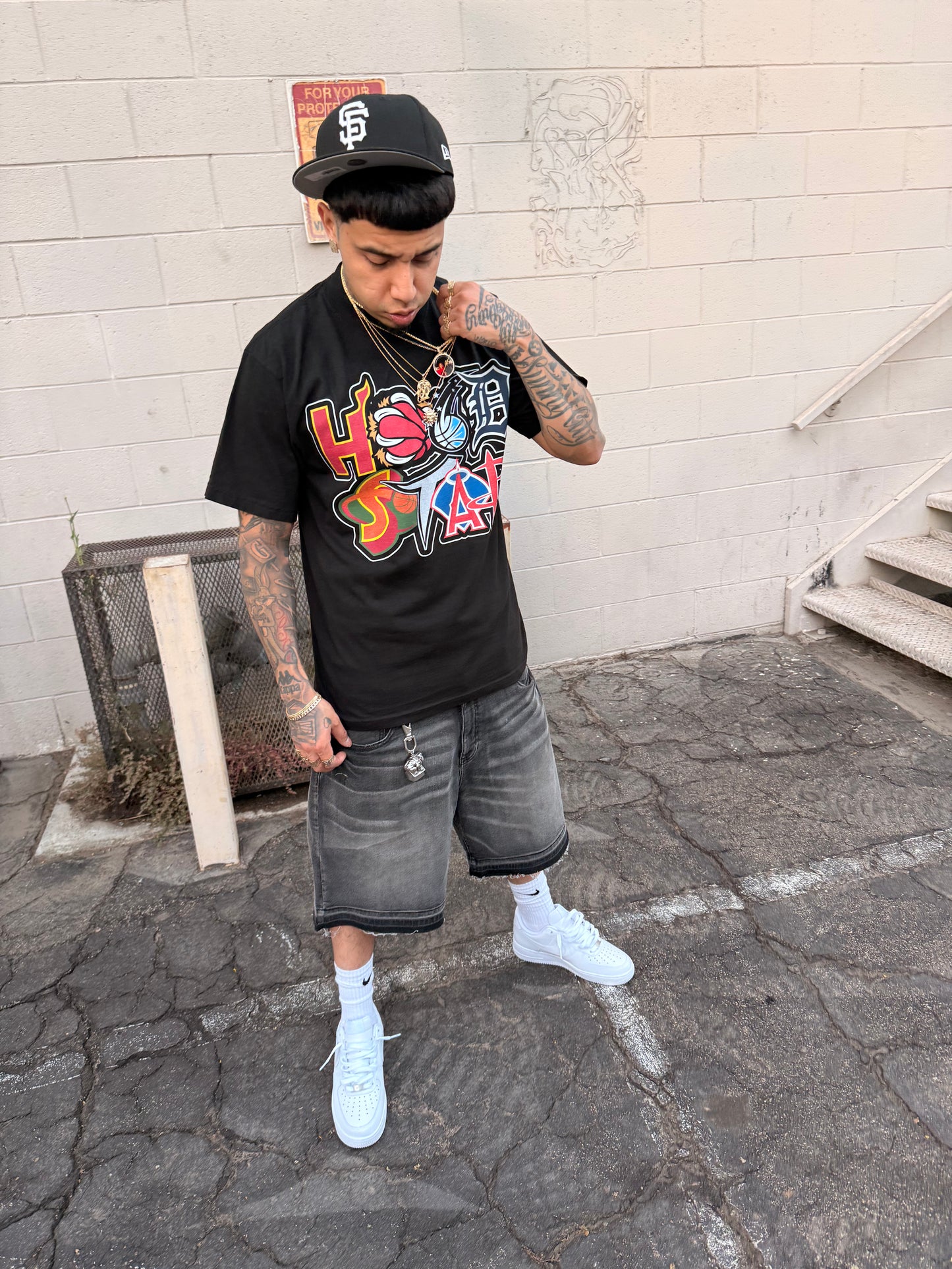 Logo Tee
